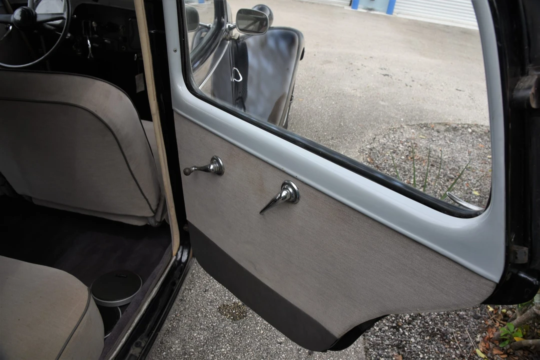 1953 Citroen Traction Avant - Image 31 of 31