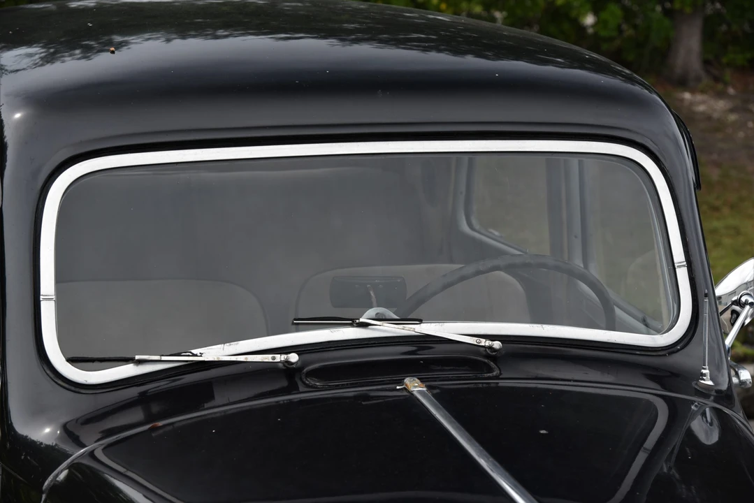 1953 Citroen Traction Avant - Image 8 of 31