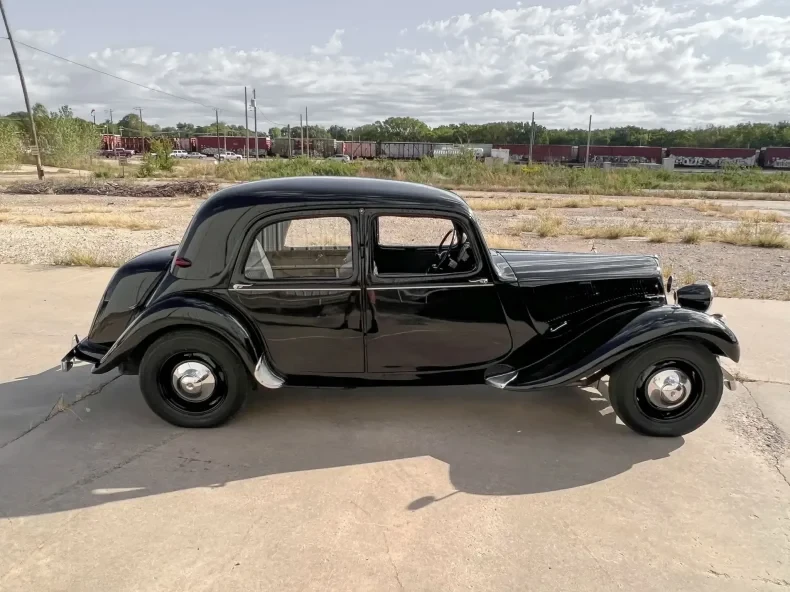 1953 Citroen Traction Avant - Image 3 of 31