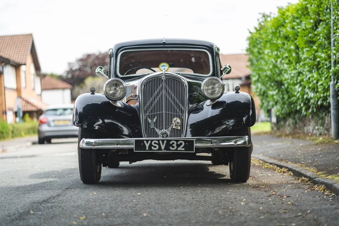 1953 Citroen Traction Avant - Image 2 of 30