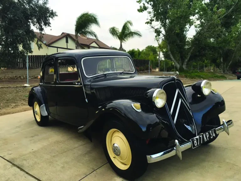 1953 Citroen Traction Avant - Image 2 of 2