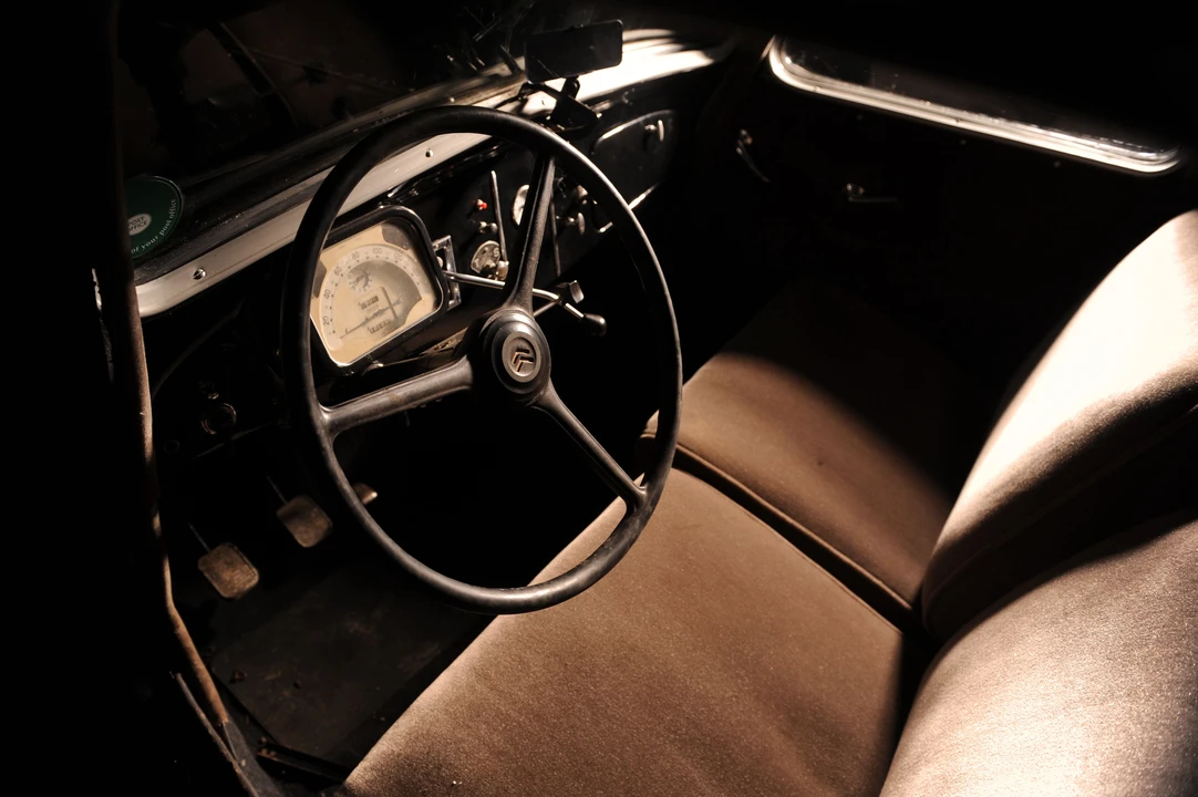 1953 Citroen Traction Avant - Image 3 of 3