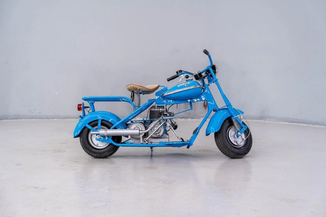 1953 Cushman Eagle - Image 9 of 12