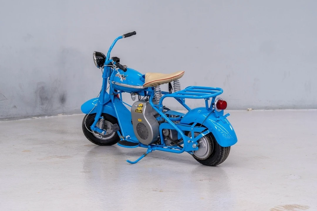 1953 Cushman Eagle - Image 4 of 12