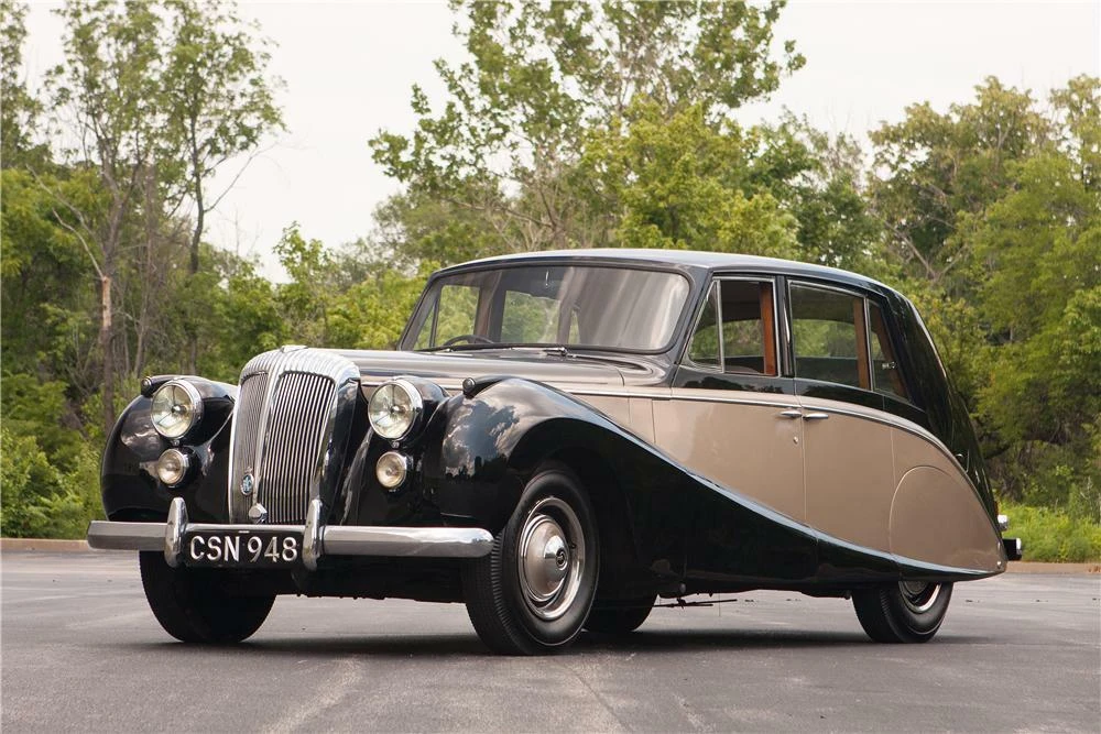 1953 Daimler - Image 2 of 5