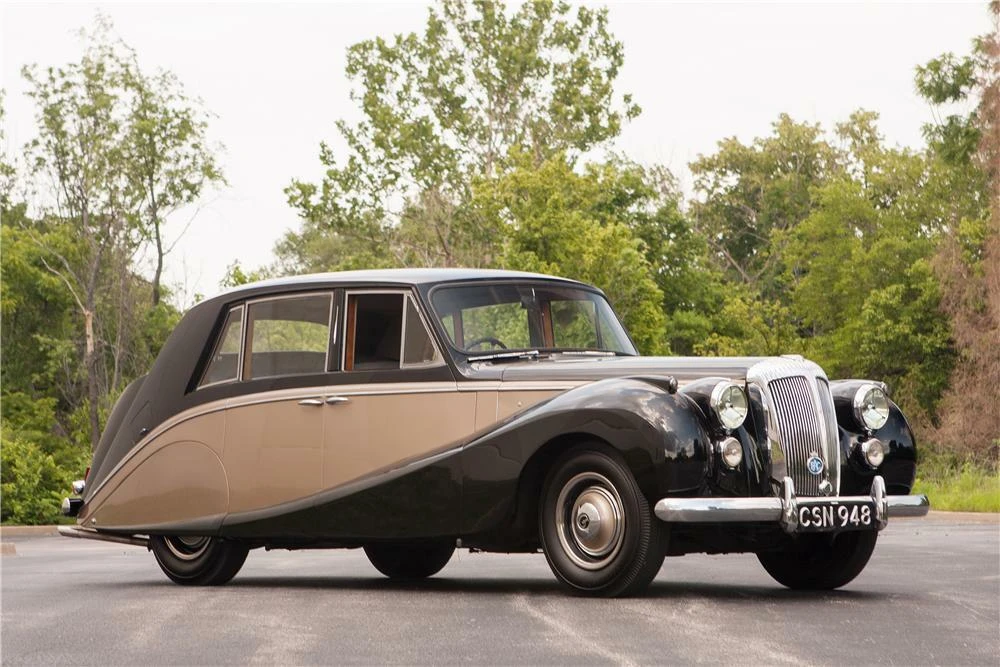 1953 Daimler - Image 5 of 5