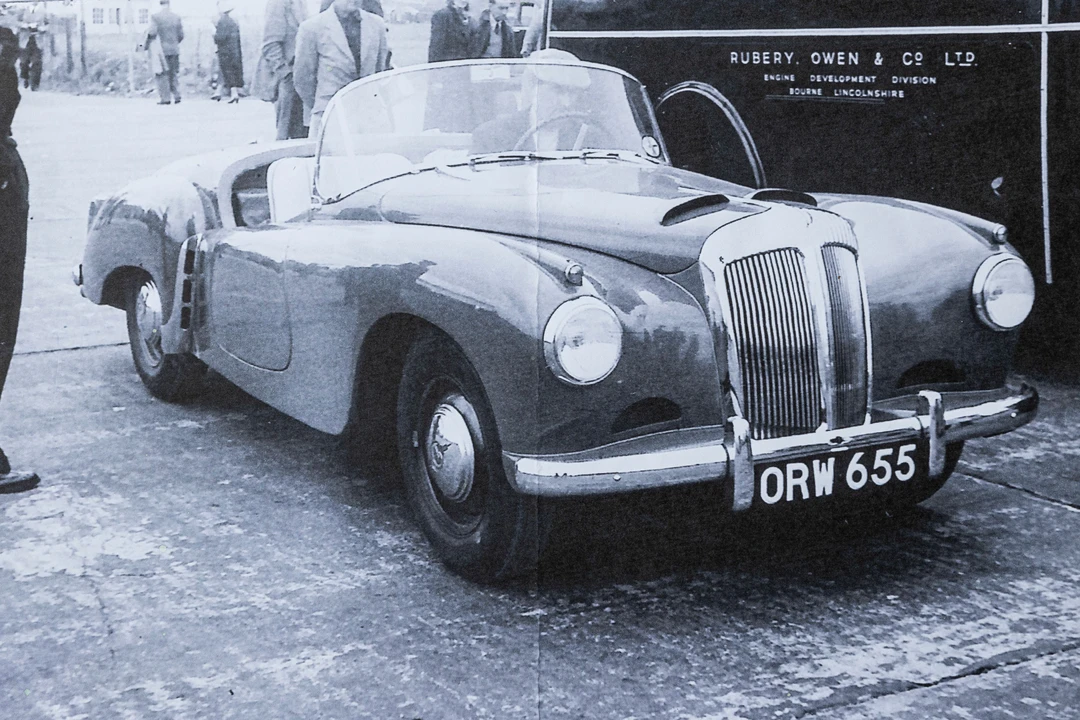 1953 Daimler - Image 11 of 31