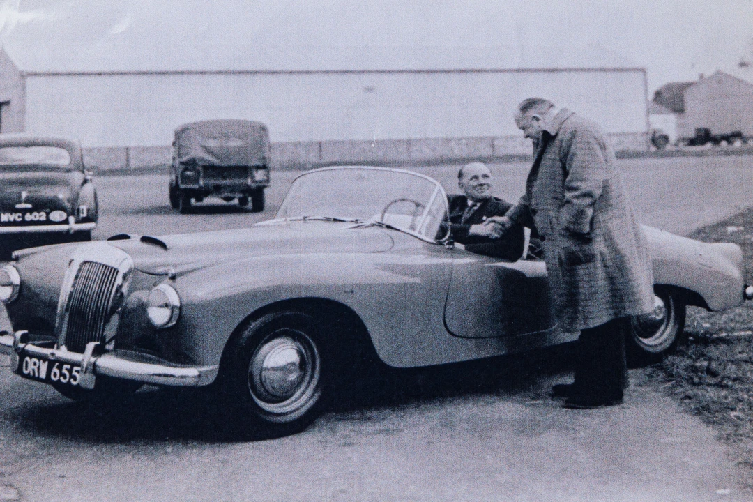 1953 Daimler - Image 14 of 31