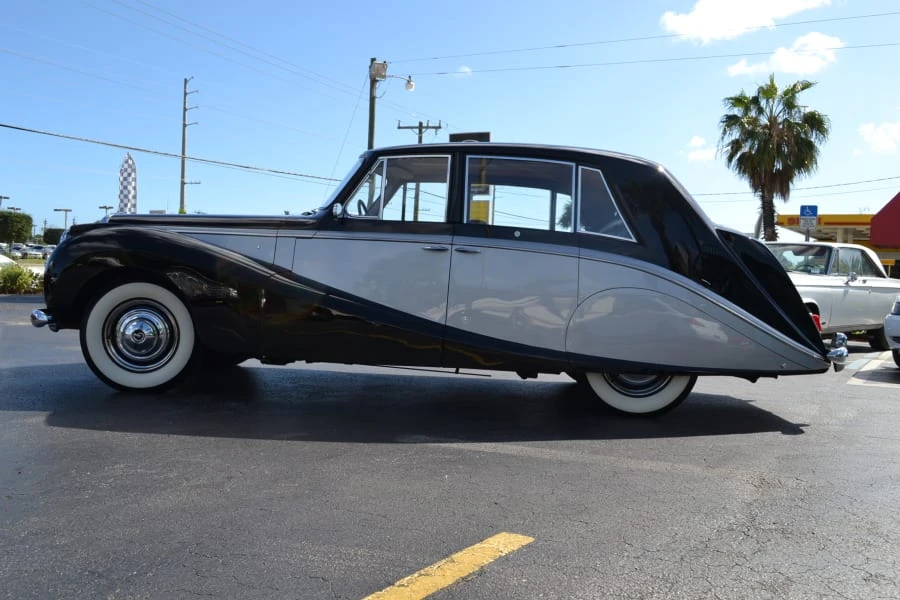 1953 Daimler - Image 2 of 7