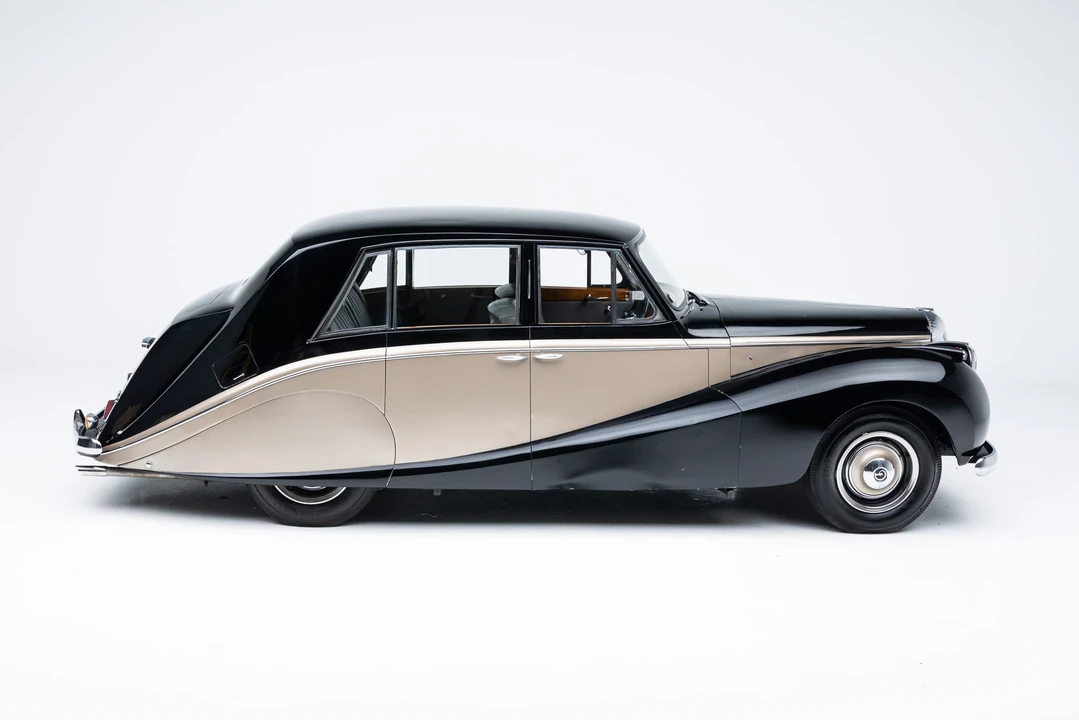 1953 Daimler - Image 19 of 31