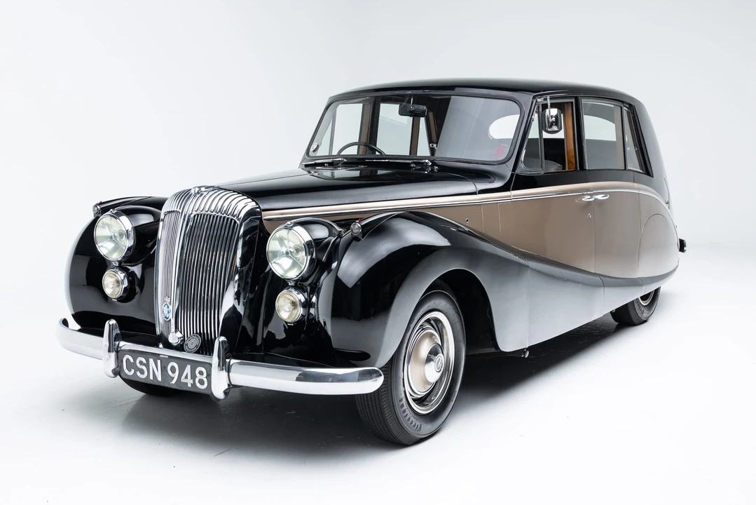 1953 Daimler - Image 6 of 31
