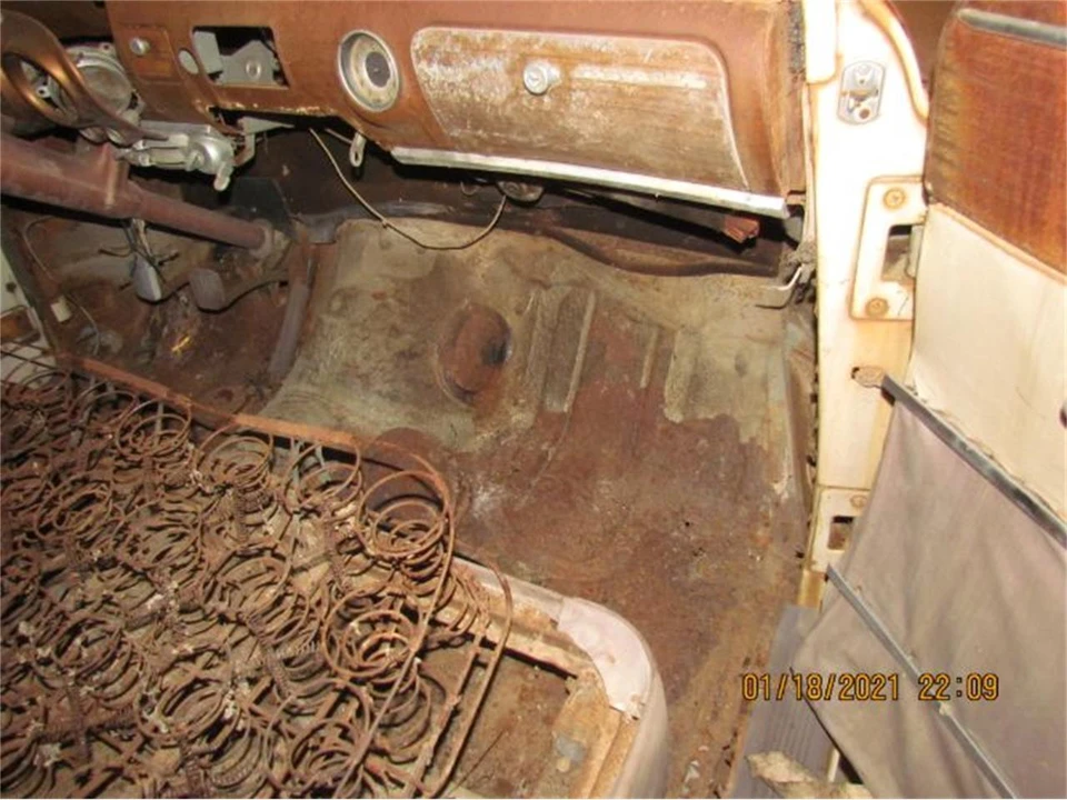 1953 DeSoto Firedome - Image 16 of 16