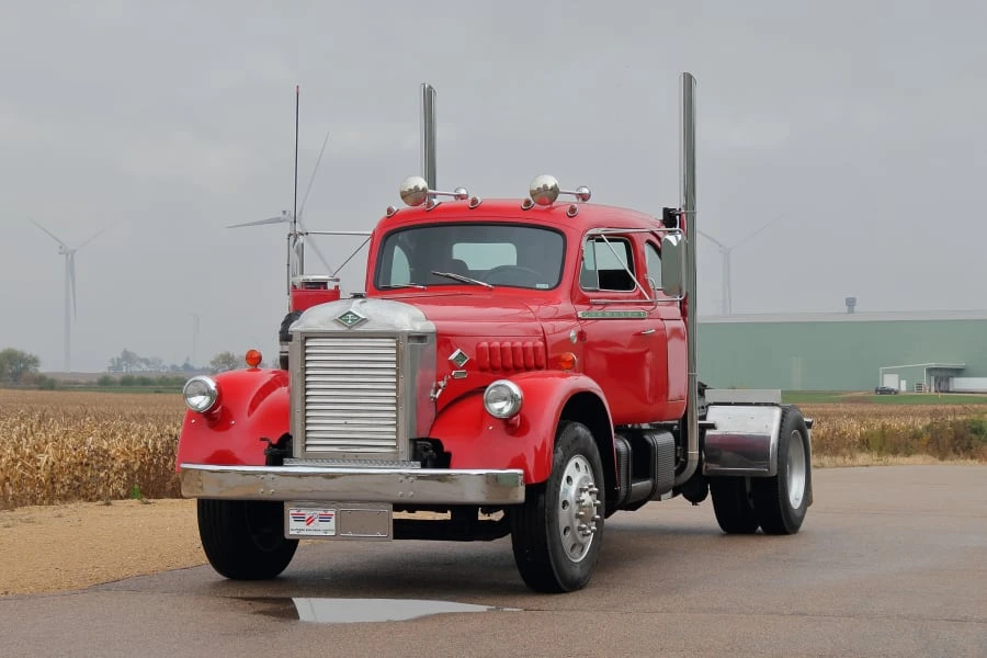 1953 Diamond T - Image 24 of 31