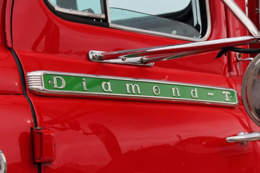 1953 Diamond T - Image 10 of 31