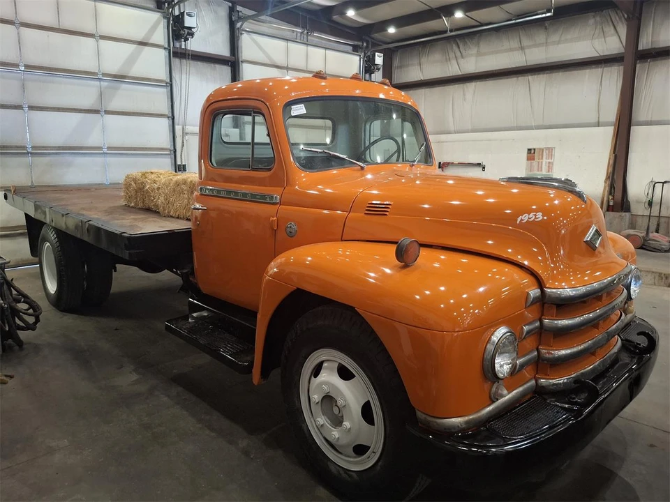 1953 Diamond T - Image 3 of 12