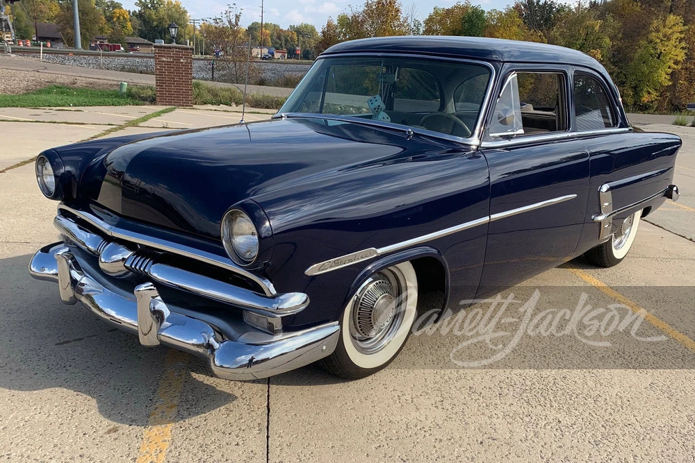 1953 Ford Crestline - Image 4 of 17