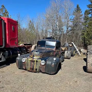 1953 Ford 2 Ton