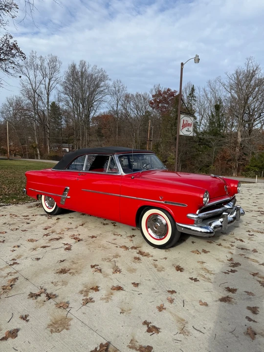 1953 Ford Crestline - Image 3 of 31