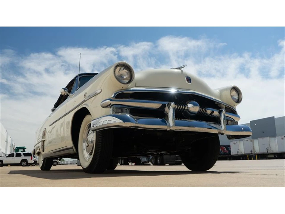 1953 Ford Crestline - Image 22 of 31