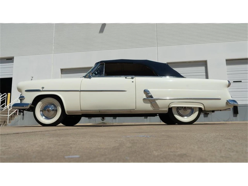 1953 Ford Crestline - Image 7 of 31