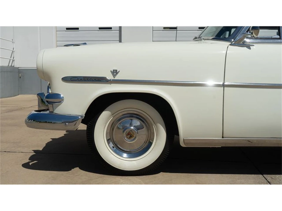 1953 Ford Crestline - Image 28 of 31