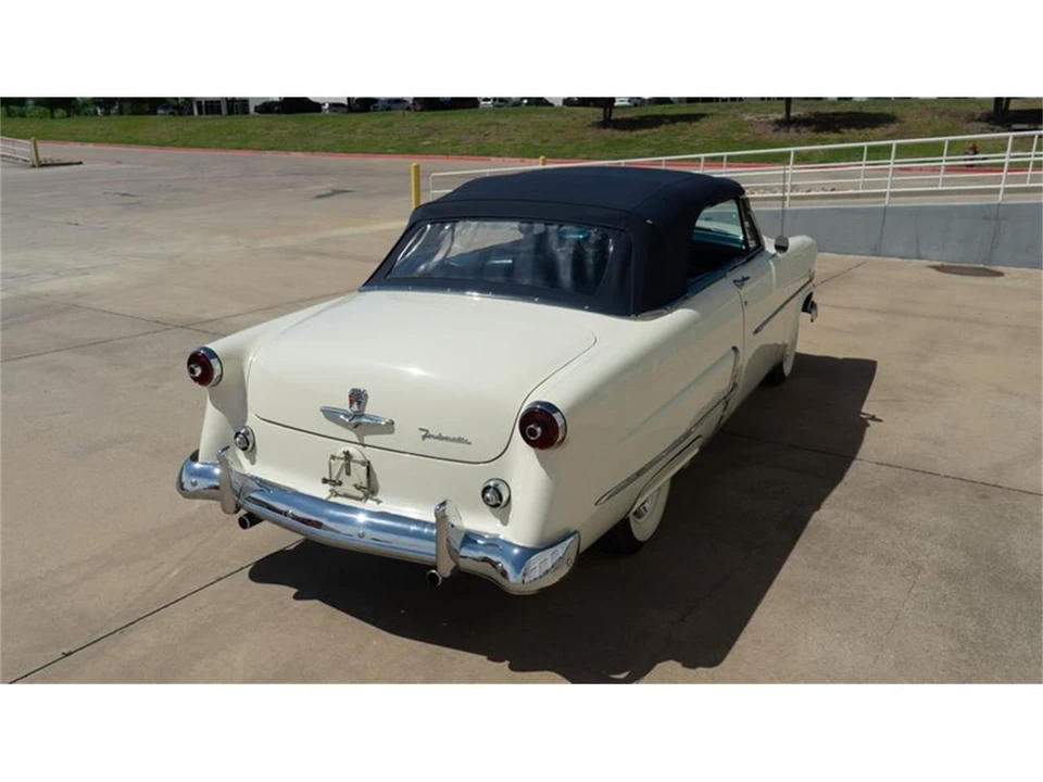 1953 Ford Crestline - Image 14 of 31