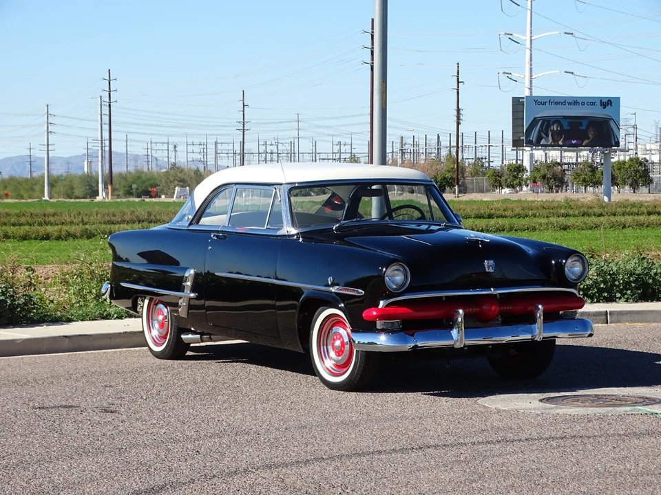 1953 Ford Crestline - Image 3 of 31