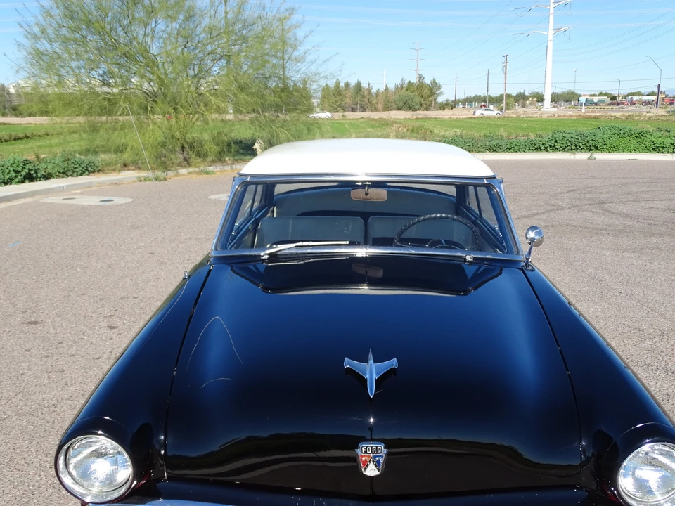 1953 Ford Crestline - Image 26 of 31