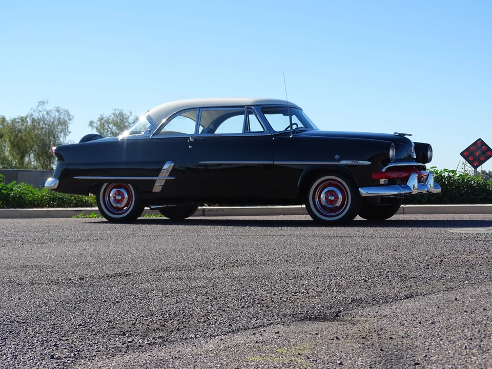 1953 Ford Crestline - Image 7 of 31