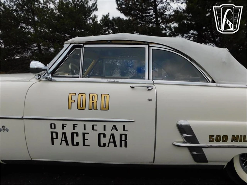 1953 Ford Crestline - Image 11 of 31