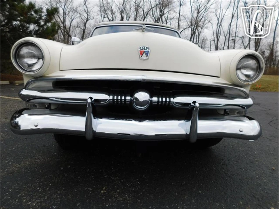 1953 Ford Crestline - Image 31 of 31