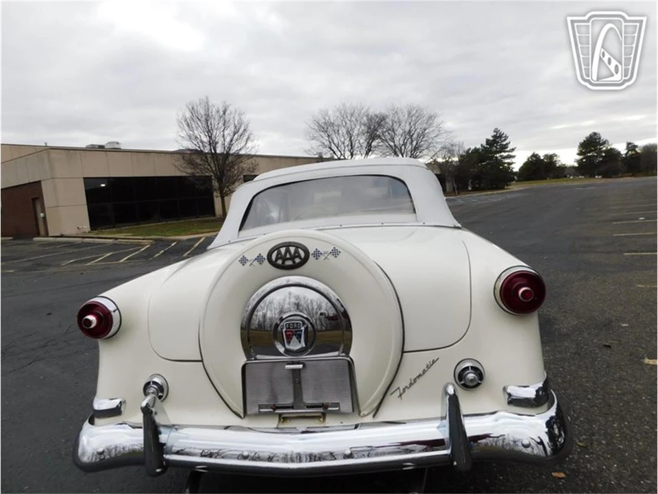 1953 Ford Crestline - Image 17 of 31