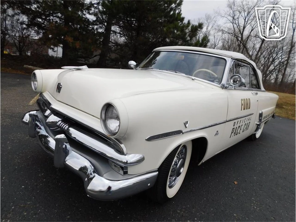 1953 Ford Crestline - Image 5 of 31