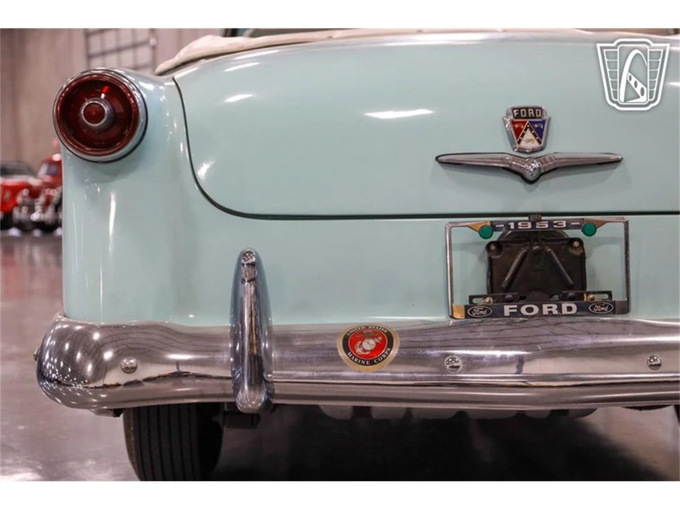 1953 Ford Crestline - Image 27 of 31