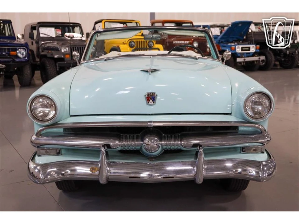 1953 Ford Crestline - Image 7 of 31