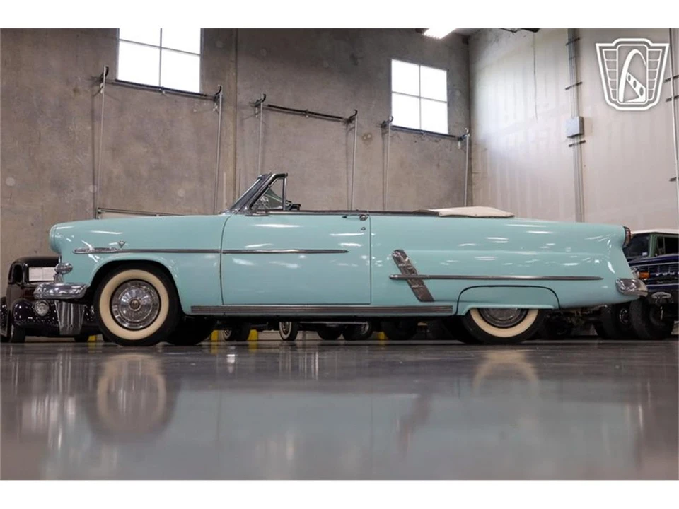 1953 Ford Crestline - Image 12 of 31