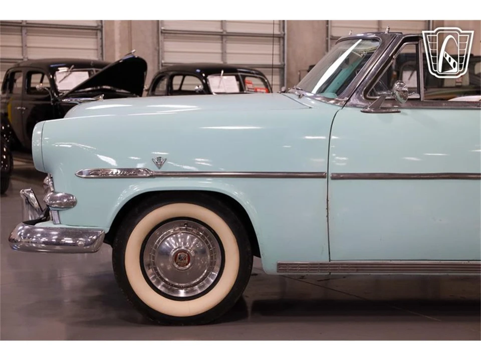 1953 Ford Crestline - Image 14 of 31