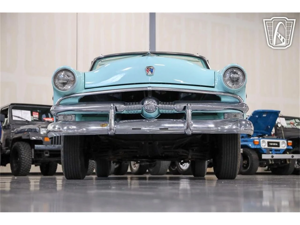 1953 Ford Crestline - Image 5 of 31