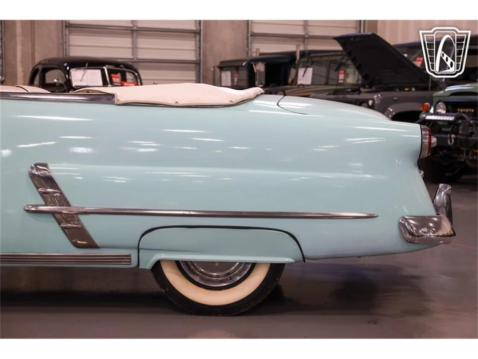1953 Ford Crestline - Image 20 of 31
