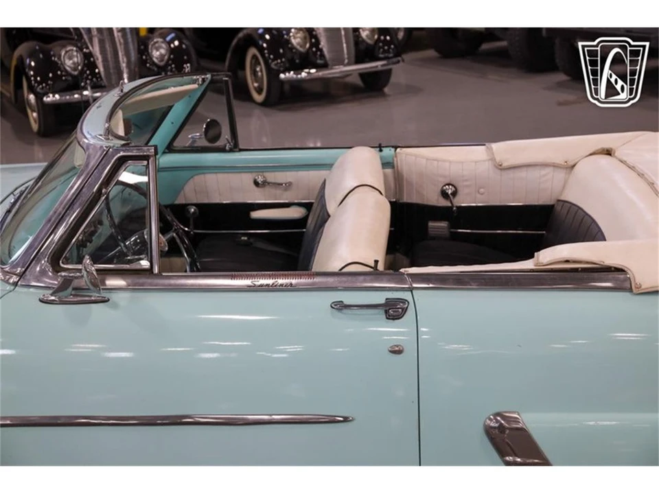 1953 Ford Crestline - Image 16 of 31