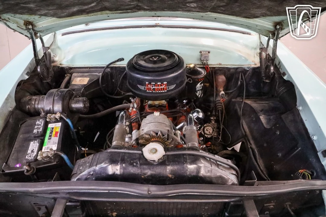 1953 Ford Crestline - Image 3 of 12