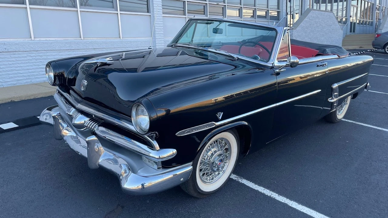 1953 Ford Crestline - Image 3 of 31