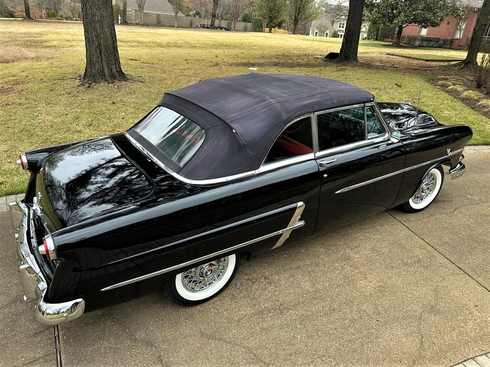 1953 Ford Crestline - Image 7 of 31