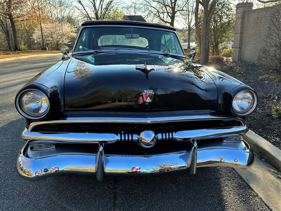 1953 Ford Crestline - Image 13 of 31