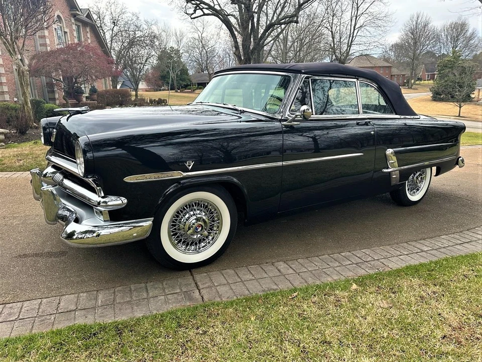 1953 Ford Crestline - Image 3 of 31