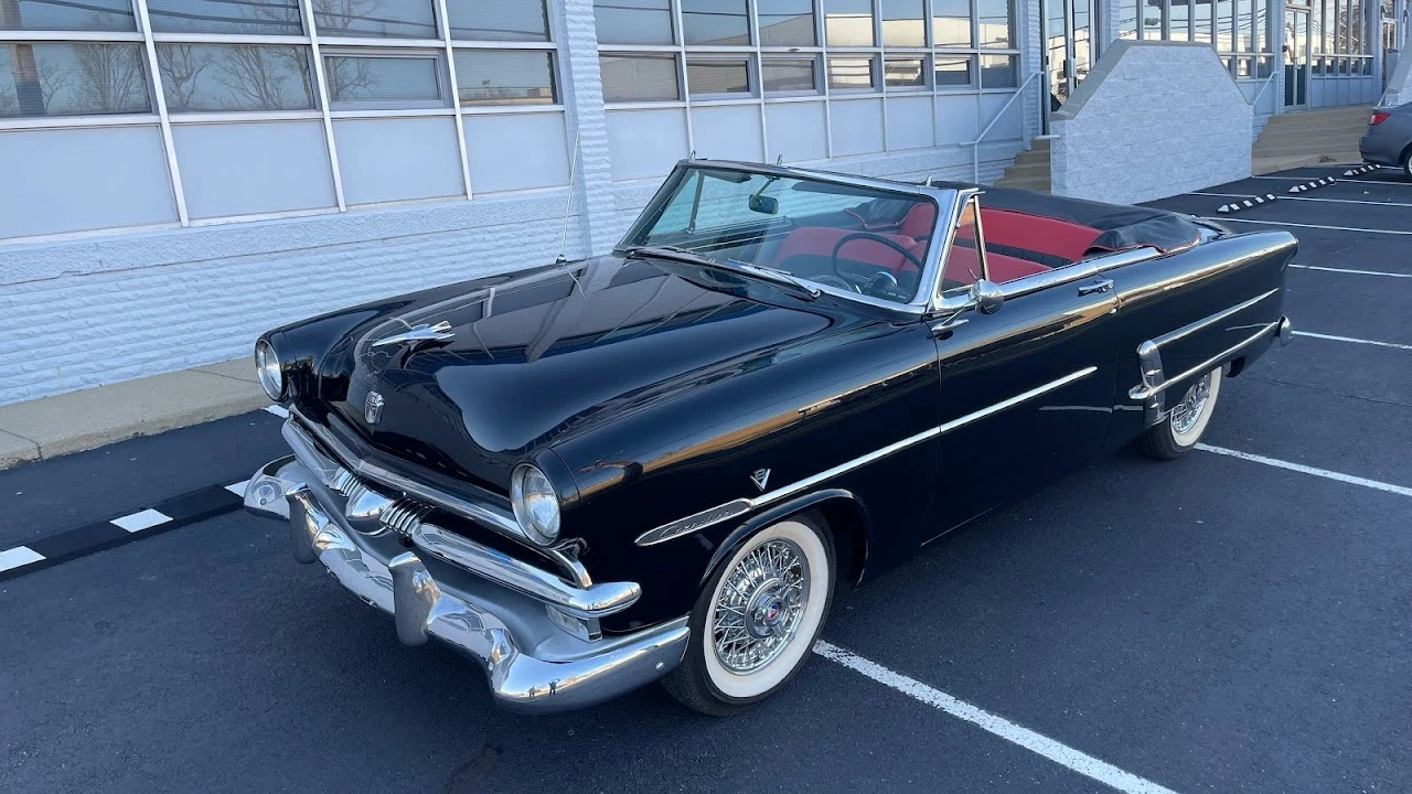 1953 Ford Crestline - Image 2 of 31