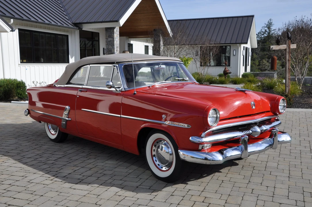 1953 Ford Crestline - Image 26 of 31
