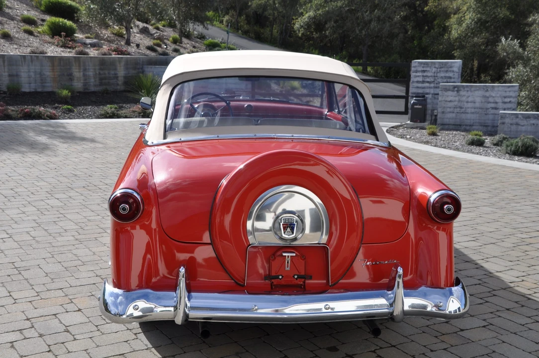 1953 Ford Crestline - Image 14 of 31