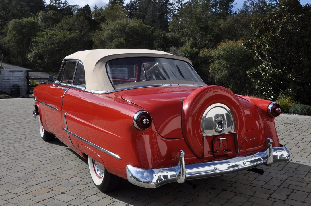 1953 Ford Crestline - Image 13 of 31