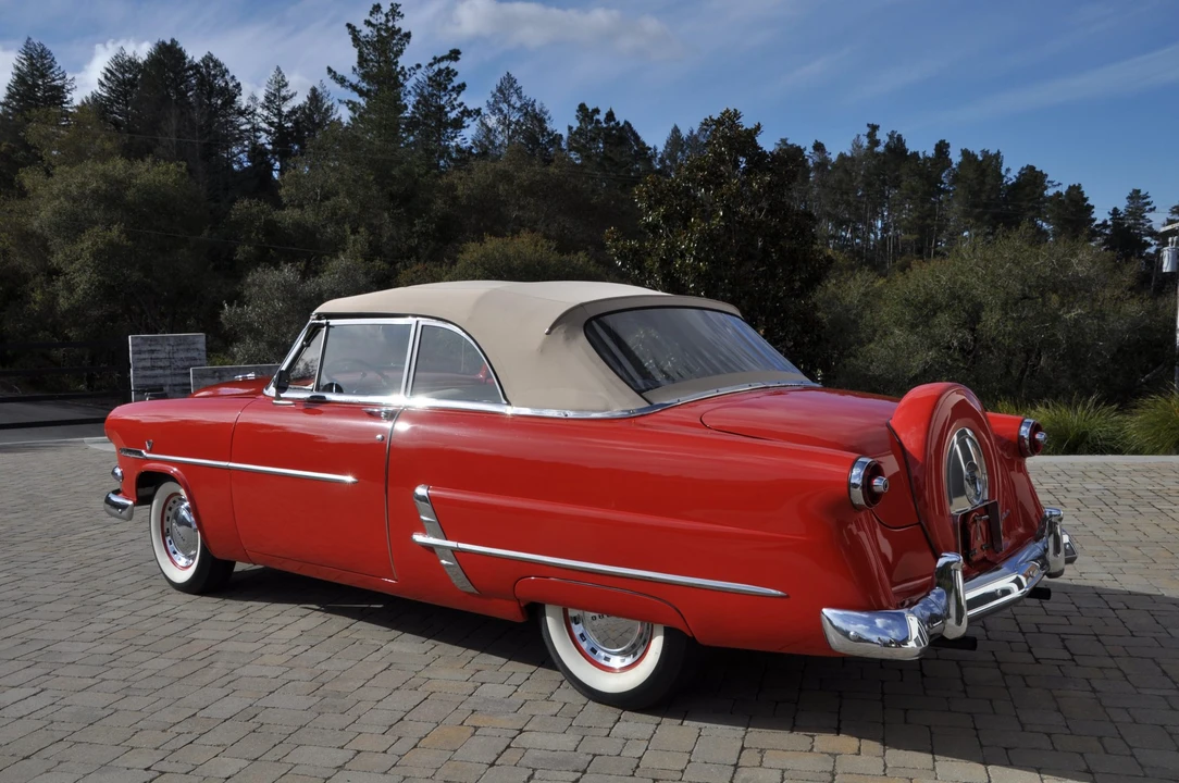 1953 Ford Crestline - Image 12 of 31